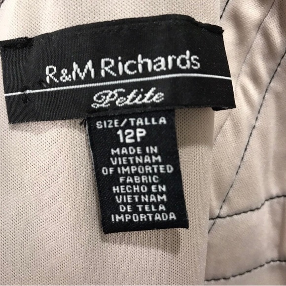 R&M Richards Black Lace Elegant Evening Formal Wedding Event Dress Size 12P - Picture 5 of 5